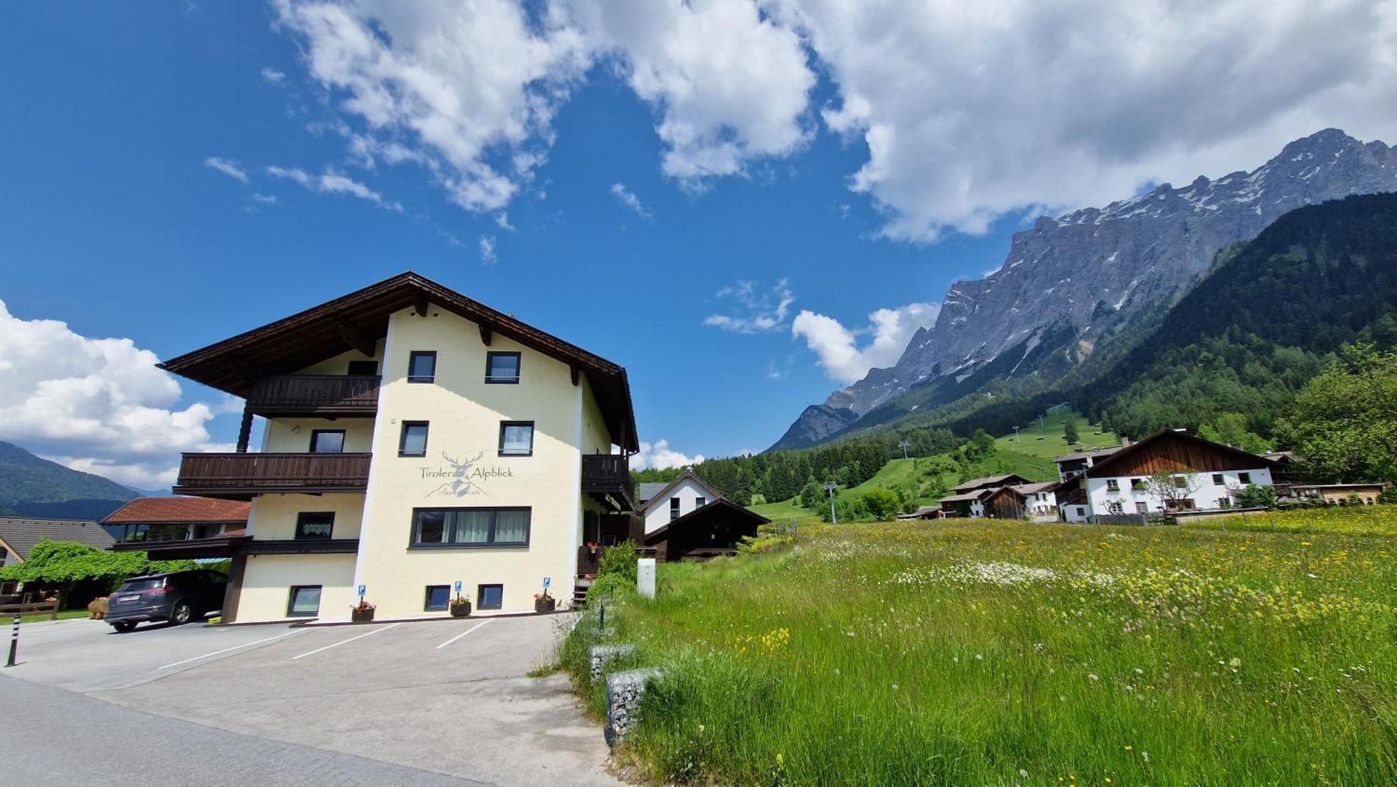 Tiroler Alpblick Appartements エールヴァルト エクステリア 写真