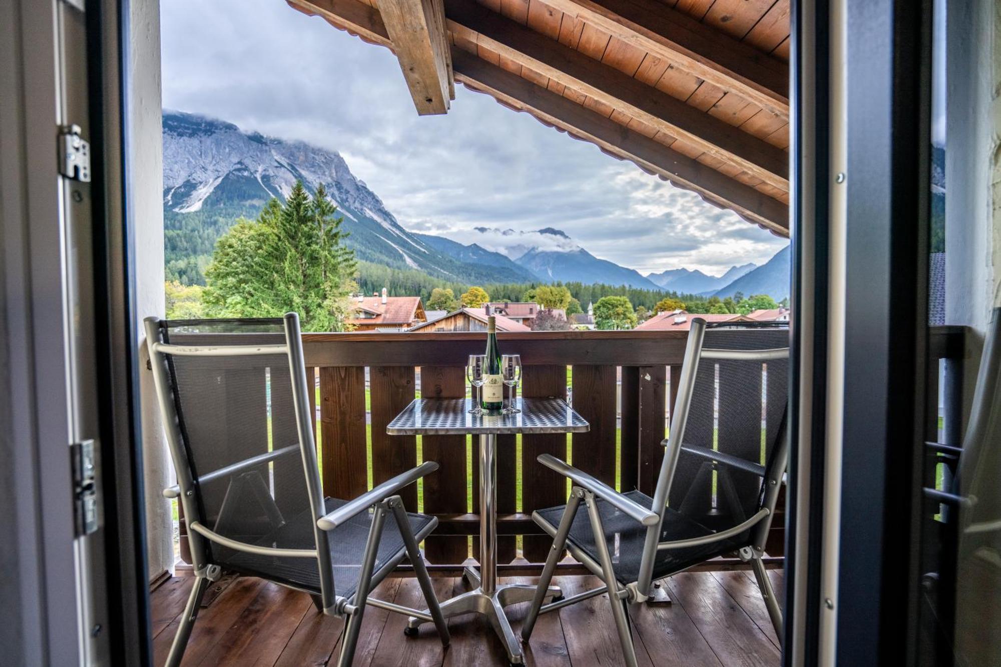 Tiroler Alpblick Appartements エールヴァルト エクステリア 写真