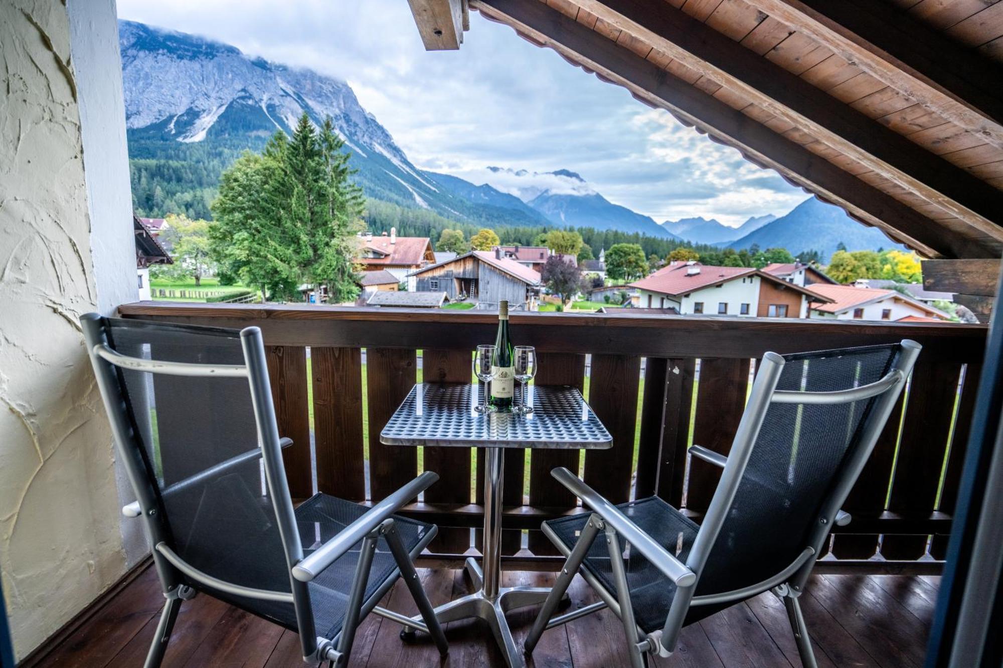 Tiroler Alpblick Appartements エールヴァルト エクステリア 写真