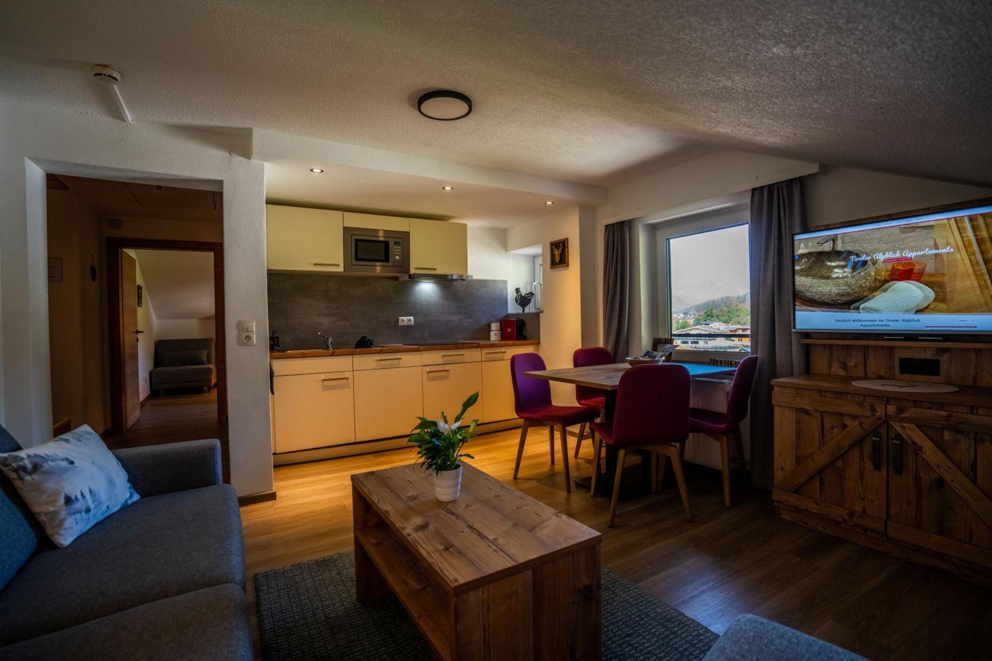 Tiroler Alpblick Appartements エールヴァルト エクステリア 写真