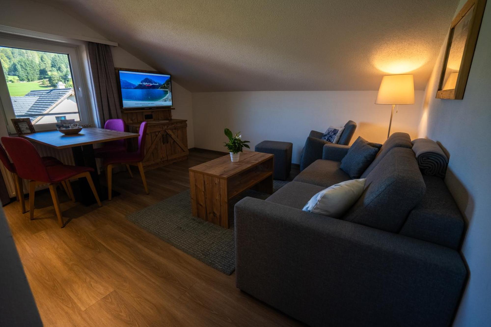 Tiroler Alpblick Appartements エールヴァルト エクステリア 写真