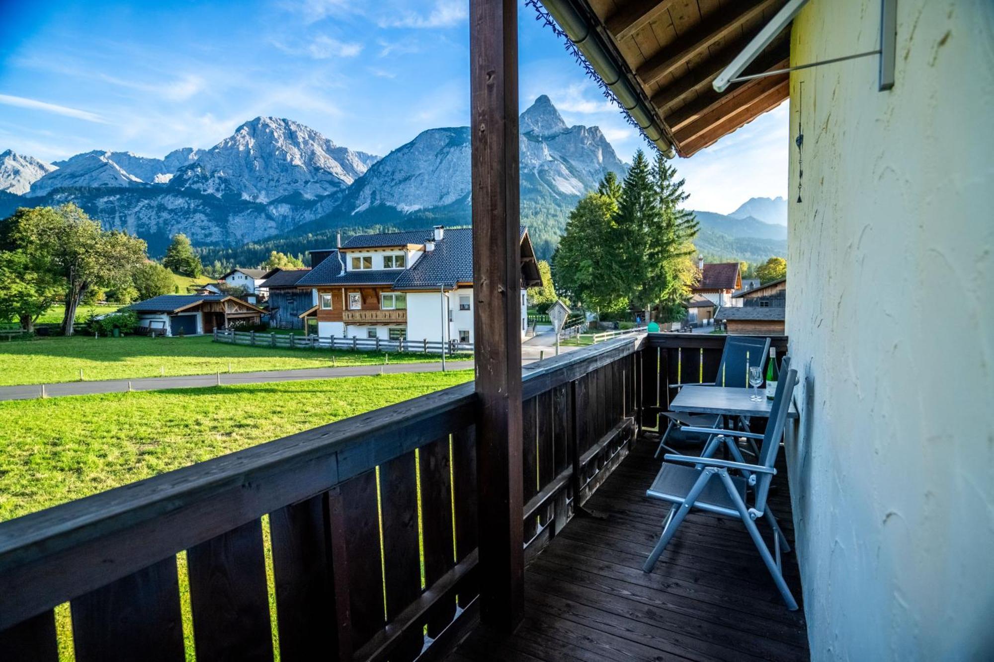 Tiroler Alpblick Appartements エールヴァルト エクステリア 写真